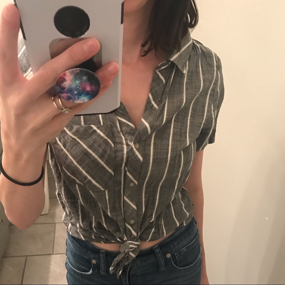 Universal Thread crop top